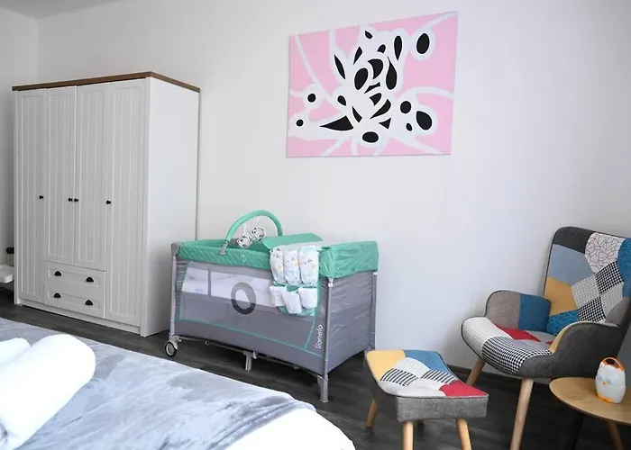 Rodinny Apartman U Broumovskeho Namesti